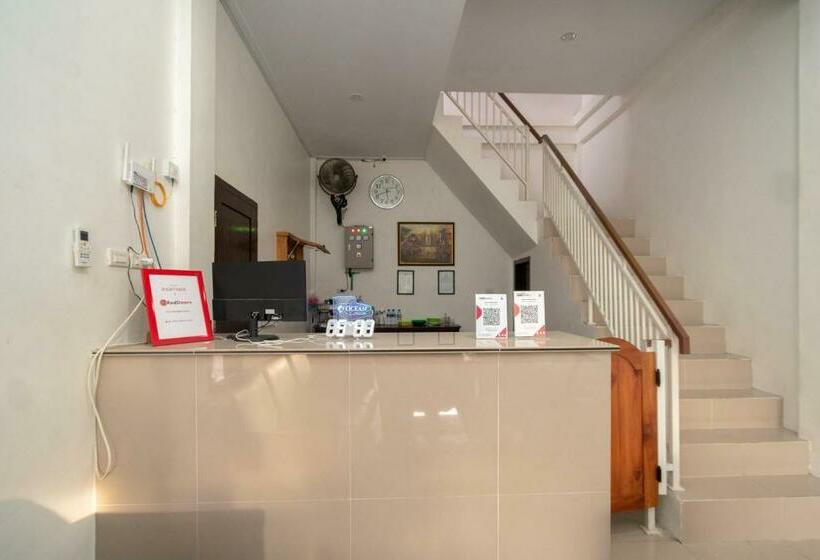 ホテル Reddoorz Syariah Near Pelabuhan Ulee Lheue Banda Aceh