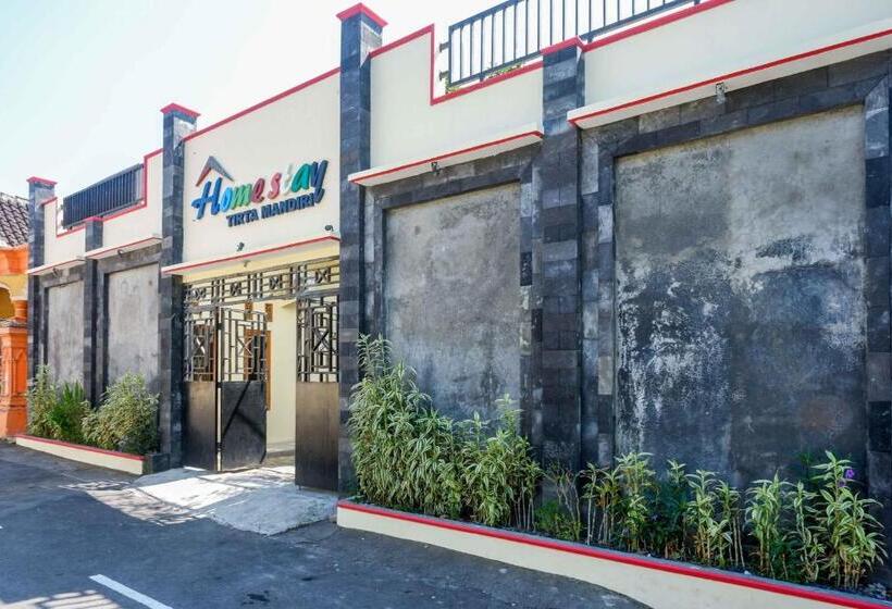 فندق Reddoorz @ Umbul Ponggok Waterpark Klaten