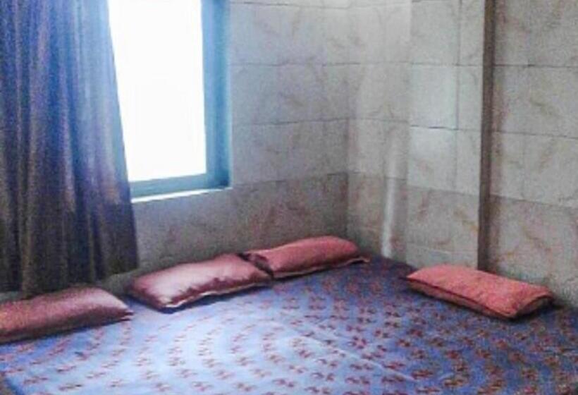 Hotel Yuvraj Palace By Wb Inn