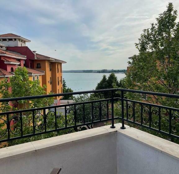 Marina Cape Sp Private Apartments