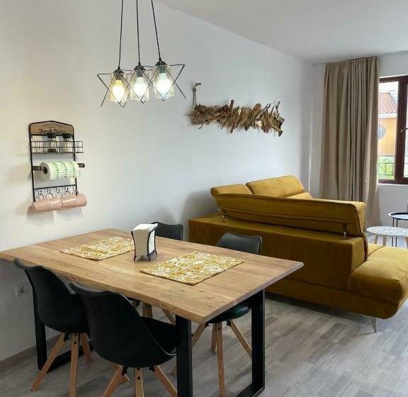 Marina Cape Sp Private Apartments