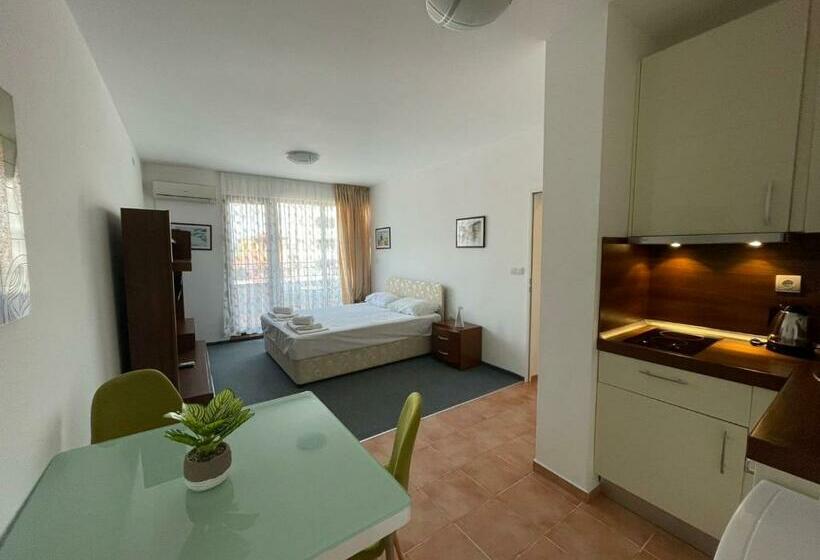 Marina Cape Sp Private Apartments