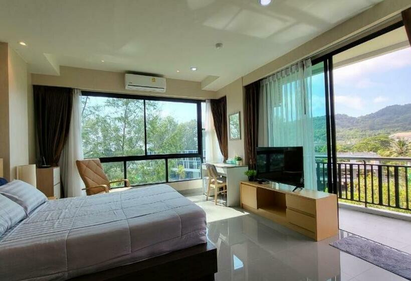 Naithorn Beach Place