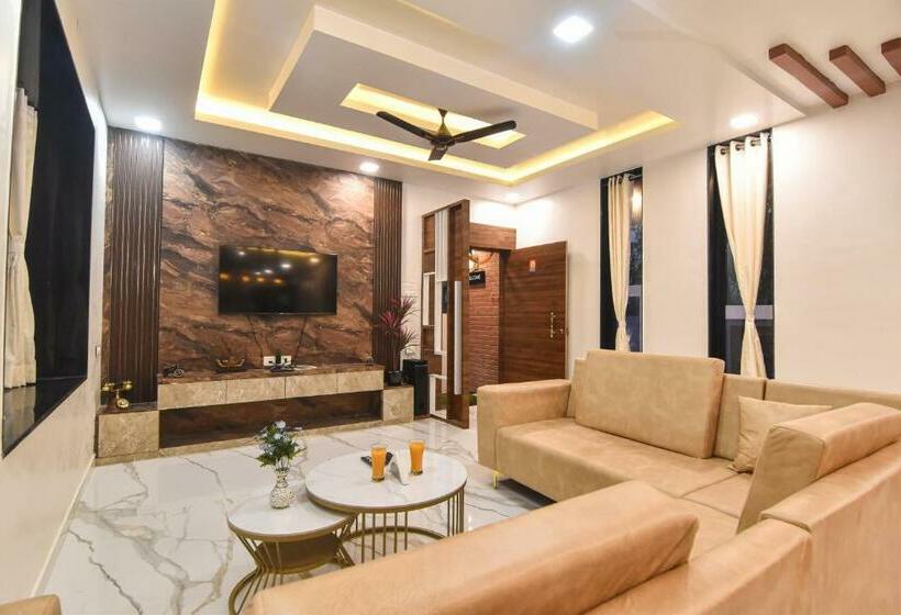 Sherlock Homes 221b Lonavala 4bhk