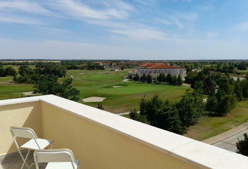 Sunrise Apartment At Lighthouse With 18th Hole View