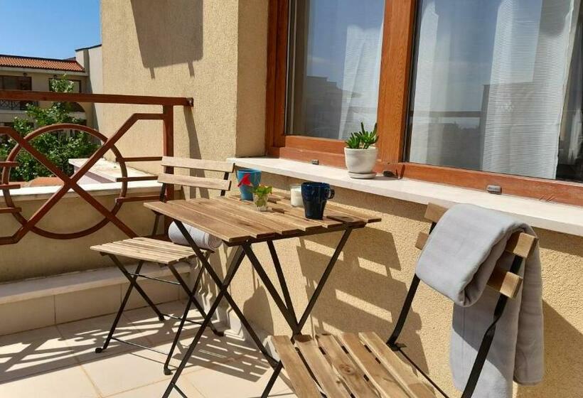 Sunrise Apartment At Lighthouse With 18th Hole View