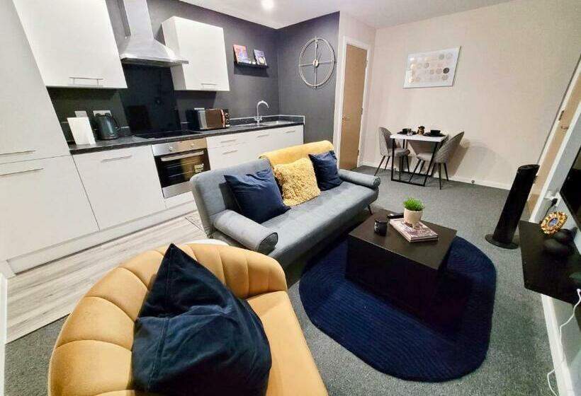 Workers Paradise   Albion Place Salford City