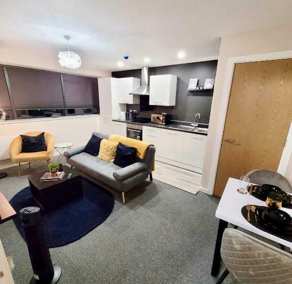 Workers Paradise   Albion Place Salford City