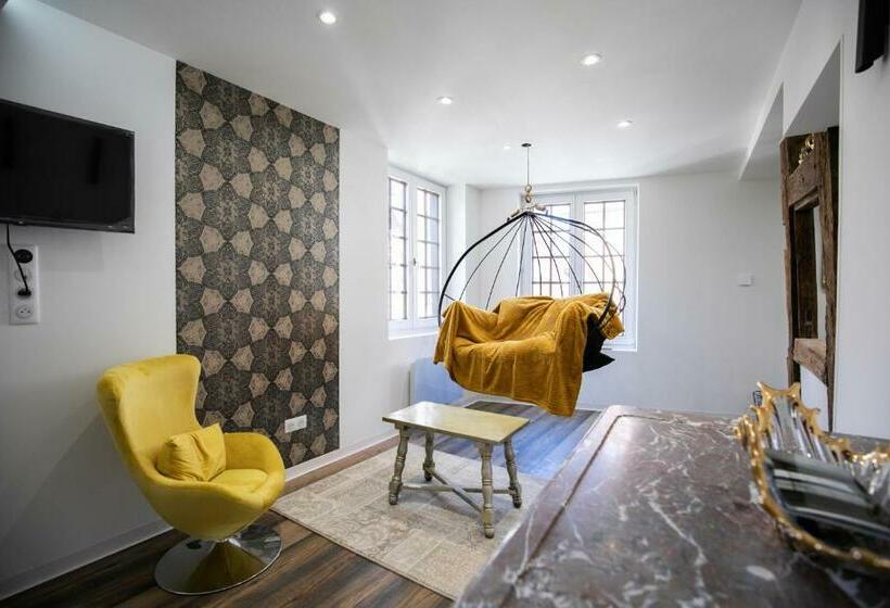 Appartement De La Noblesse   Designed By C.m