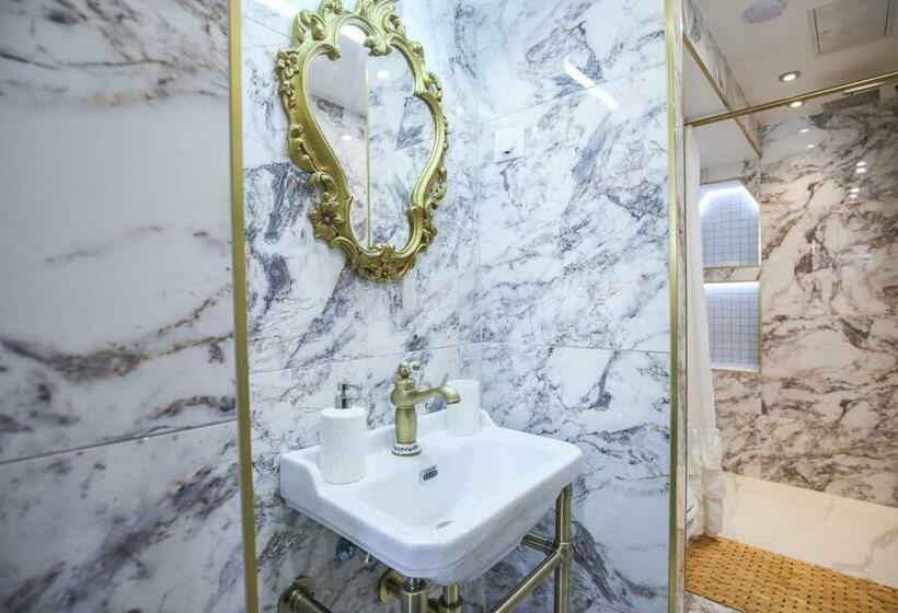 Appartement De La Noblesse   Designed By C.m