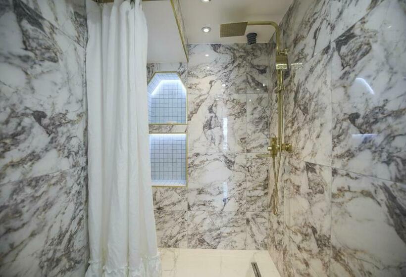 Appartement De La Noblesse   Designed By C.m