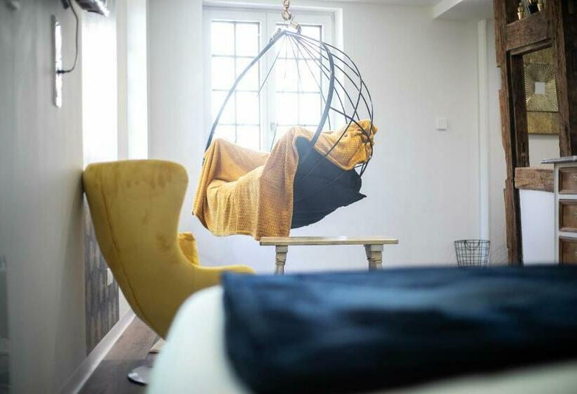 Appartement De La Noblesse   Designed By C.m