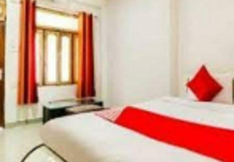 Arpit Hotel By Wb Inn