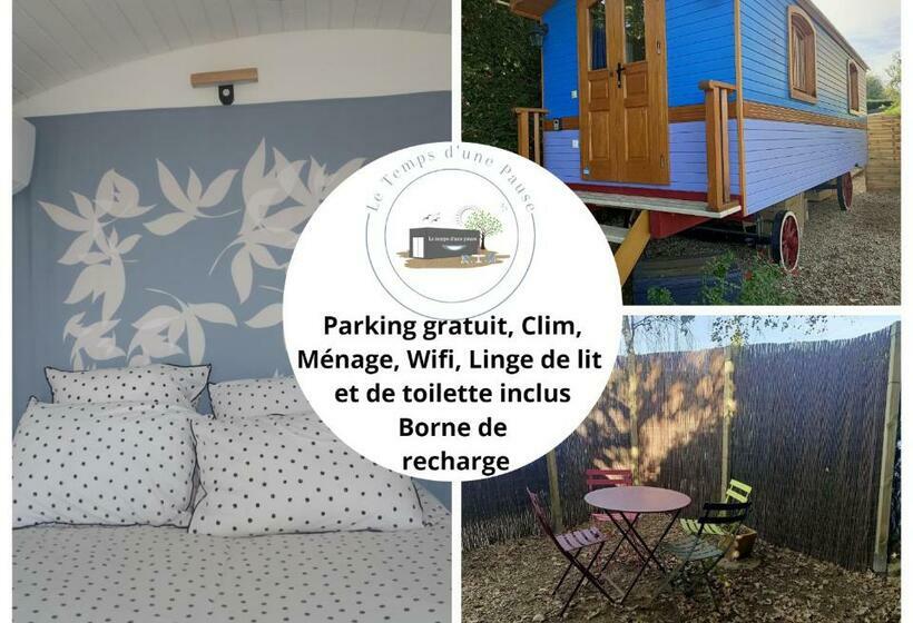 צימר Roulotte Authentique  Le Temps D Une Pause En Face Du Beaujolais   Climatisation Et Borne Recharge V