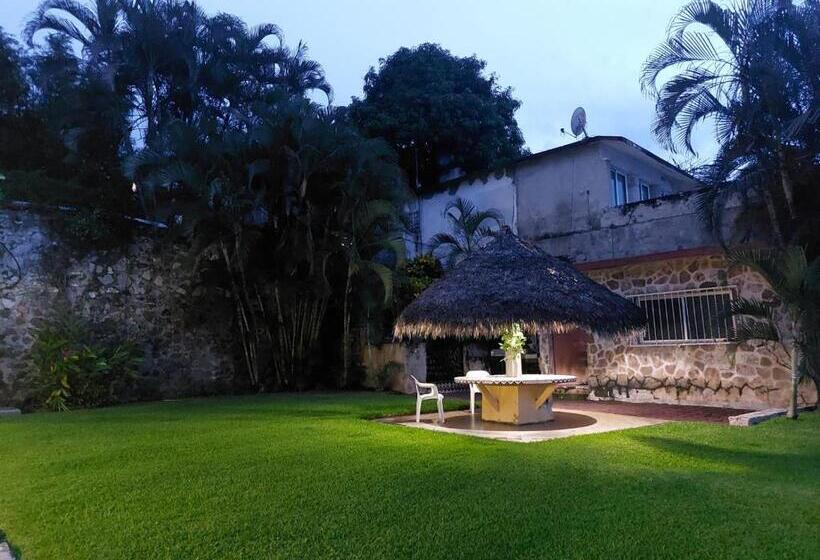 Bella Casa A La Orilla Del Lago & Estacionamiento