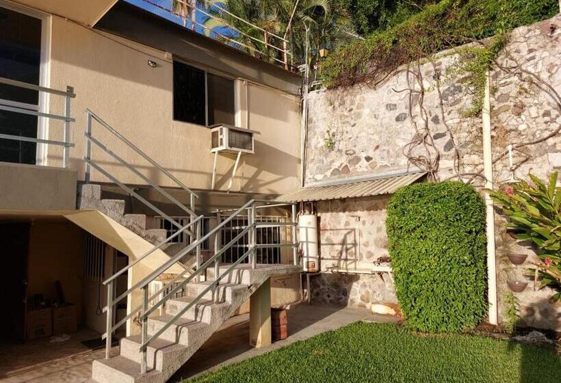 Bella Casa A La Orilla Del Lago & Estacionamiento