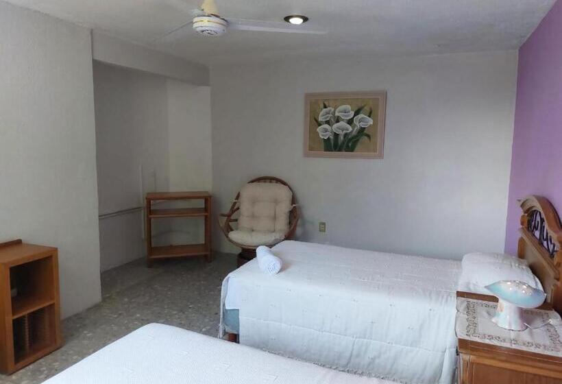 Bella Casa A La Orilla Del Lago & Estacionamiento