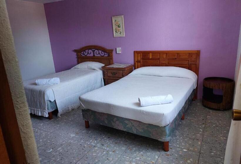 Bella Casa A La Orilla Del Lago & Estacionamiento