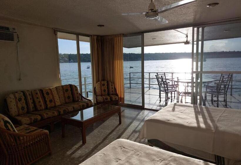 Bella Casa A La Orilla Del Lago & Estacionamiento