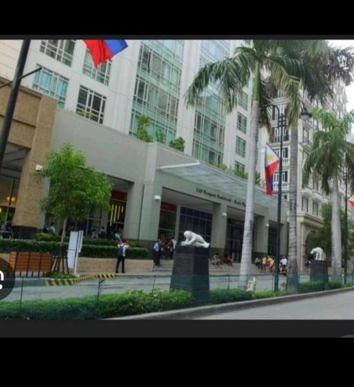 150 Newport Boulevard