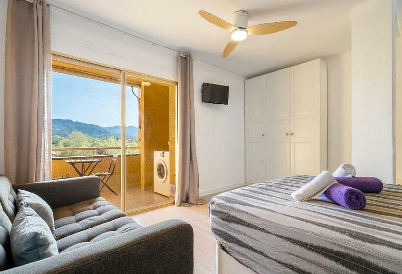 Hauzify I Apartament Casals