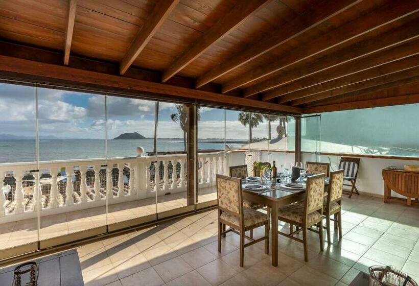 Villa Gran Marina Beachfront Corralejo By Holidays Home