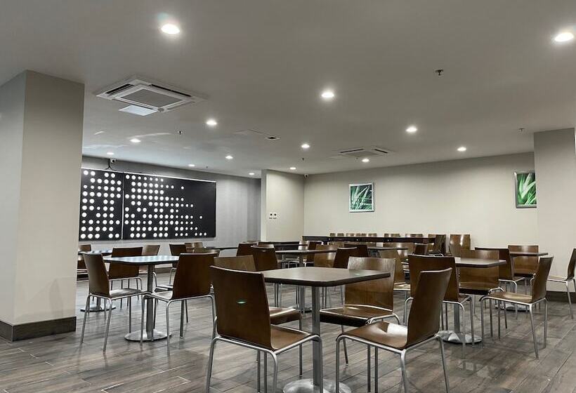 酒店 Days Inn By Wyndham Bronx Nyc