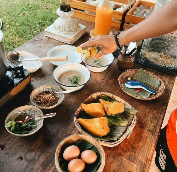 Hotel The River Runs Chiang Klang