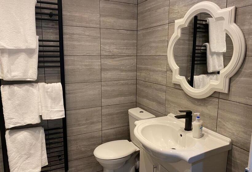 London Flat With Garden