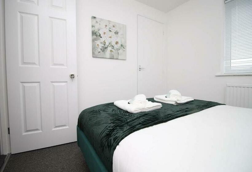 2bedroom Home With Free Parking, Wi Fi And Patio