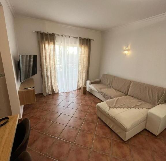 Parra Home Holidays   Close To Galé Beach