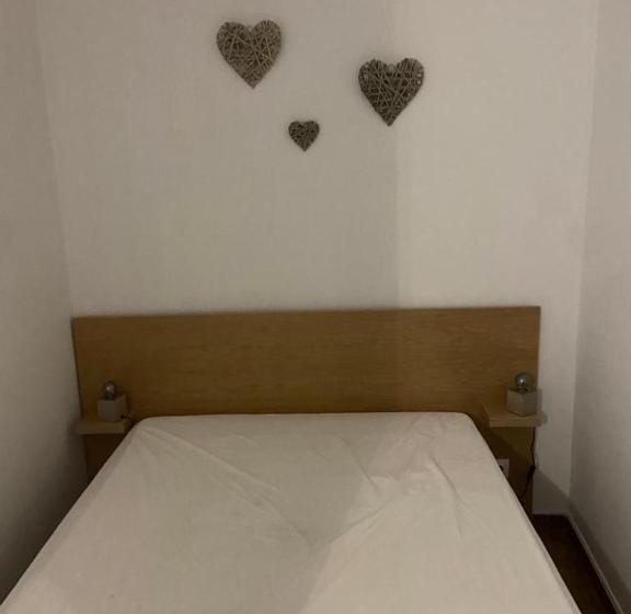 Parra Home Holidays   Close To Galé Beach