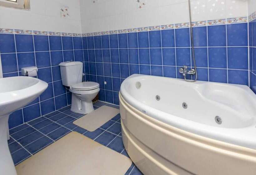 Splendid Villa Surrounded By Nature Near Milas Bodrum Airport