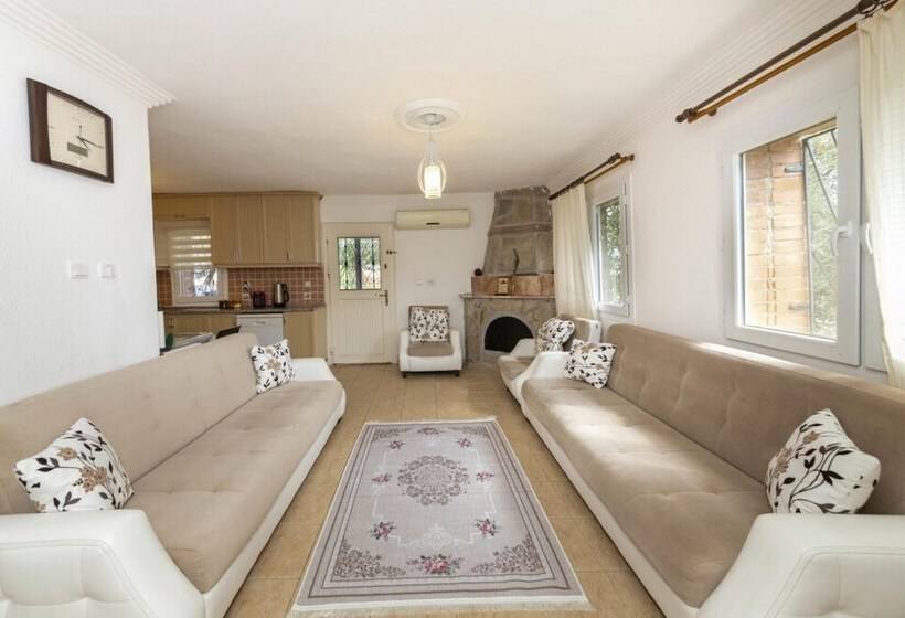 Splendid Villa Surrounded By Nature Near Milas Bodrum Airport