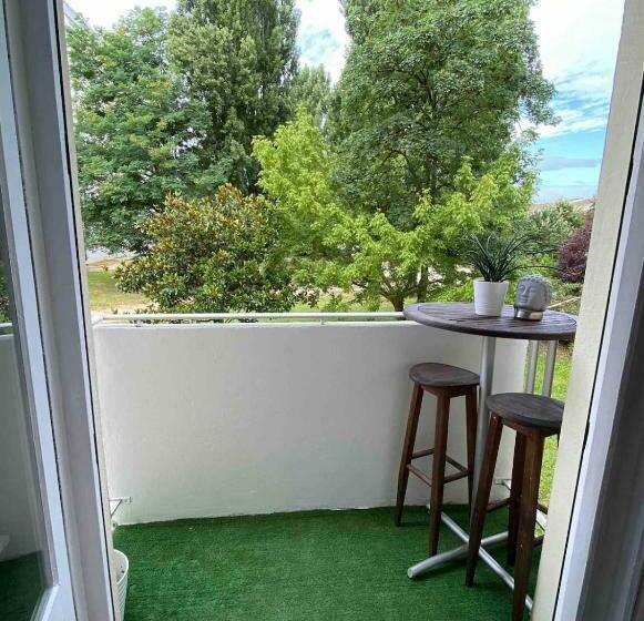 Superbe Appartement Au Calme Avec Parking Gratuit