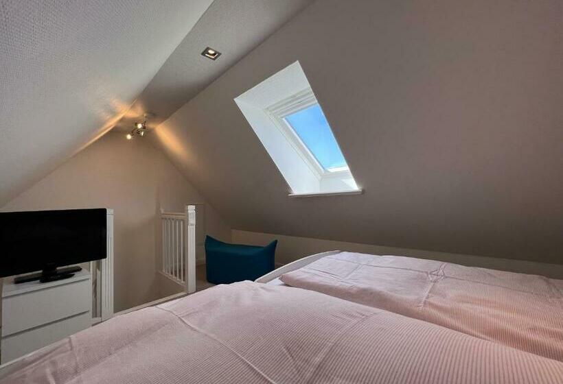 Wellenreiter Am Meer