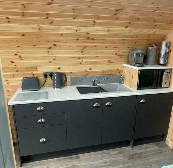 Allt Yelkie Pod Aon, Earlish