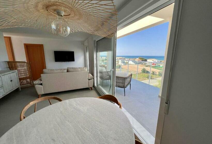 Beautiful Penthouse With Pool And Wonderful Beach View