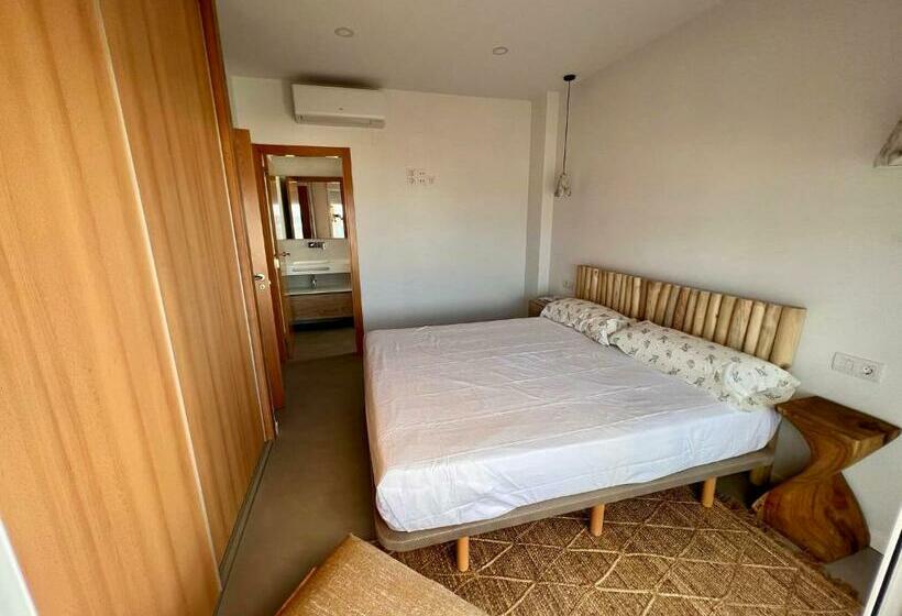 Beautiful Penthouse With Pool And Wonderful Beach View