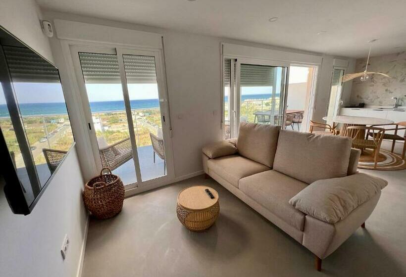 Beautiful Penthouse With Pool And Wonderful Beach View