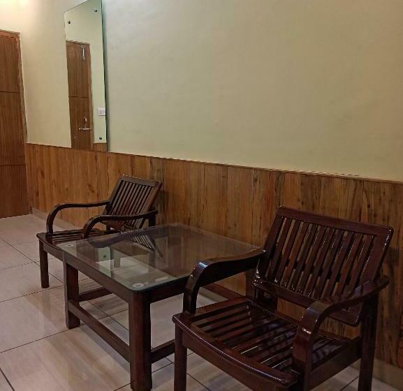 Bed and Breakfast Chaman Basera