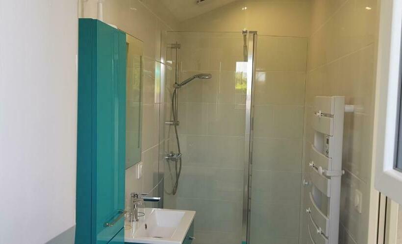 ベッドアンドブレックファースト Chambre D Hôtes Entre Deux Lacs