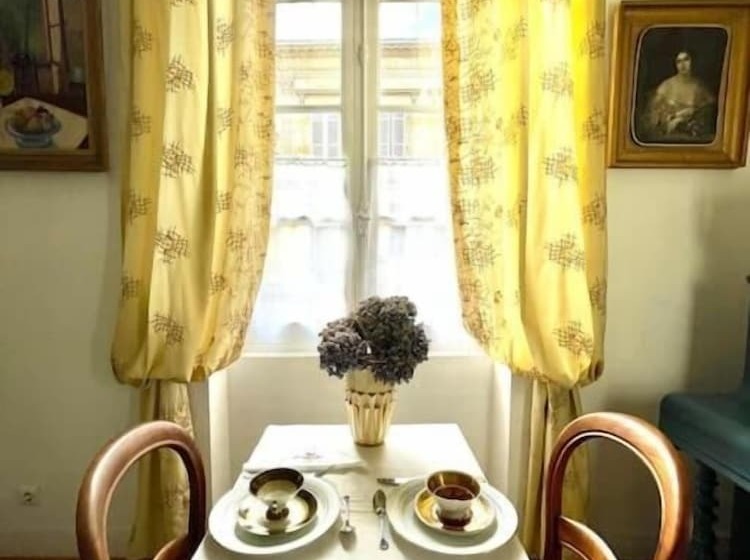 Bed and Breakfast Auberge La Maison B