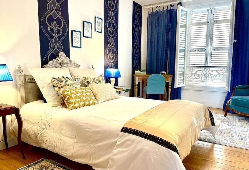 Bed and Breakfast Auberge La Maison B