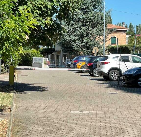 Bilocale Country Chic  Maison Rose  Two Km From The Modena Sud Exit