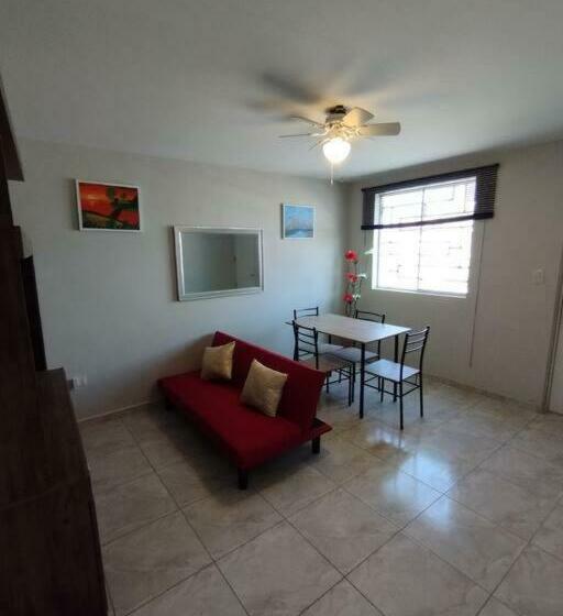 Casa Totalmente Amoblada En Pimentel