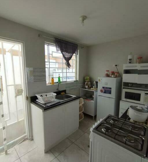 Casa Totalmente Amoblada En Pimentel