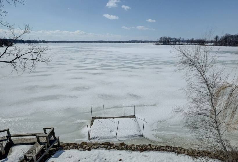 Chalet Chaleureux Sur Le Bord De Leau Naviguable