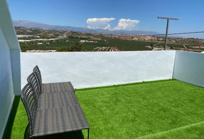 Countryside House With Sea View Near The Beach