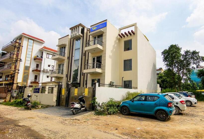 Fabhotel Gazelle Inn